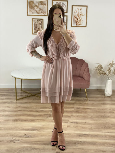 RÓŻOWA SZYFONOWA MINI SUKIENKA Z FALBANKAMI 1D3241