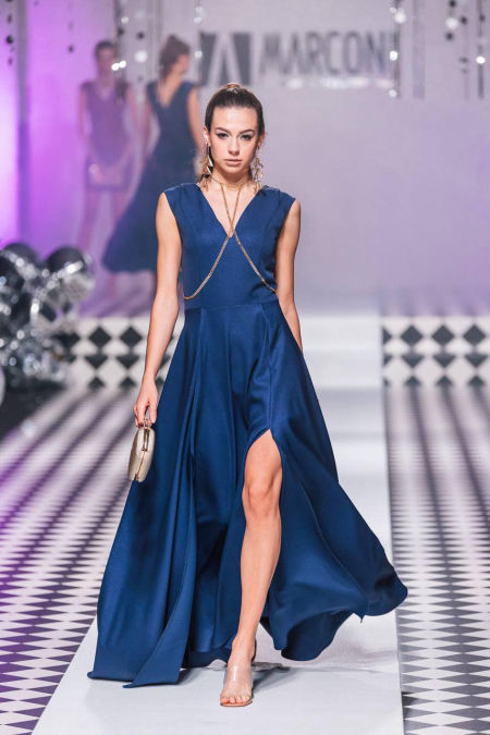 MILENA  MAXI SUKIENKA BŁYSZCZĄCA GRANATOWA