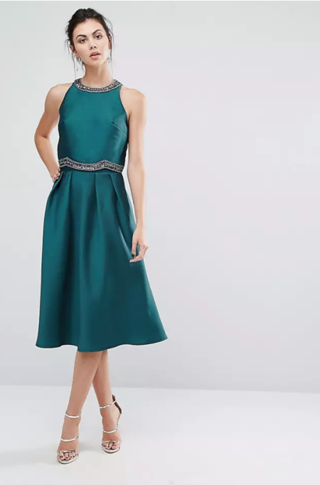 SZMARAGDOWA ROZKLOSZOWANA SUKIENKA ZE ZDOBIENIAMI 1D160